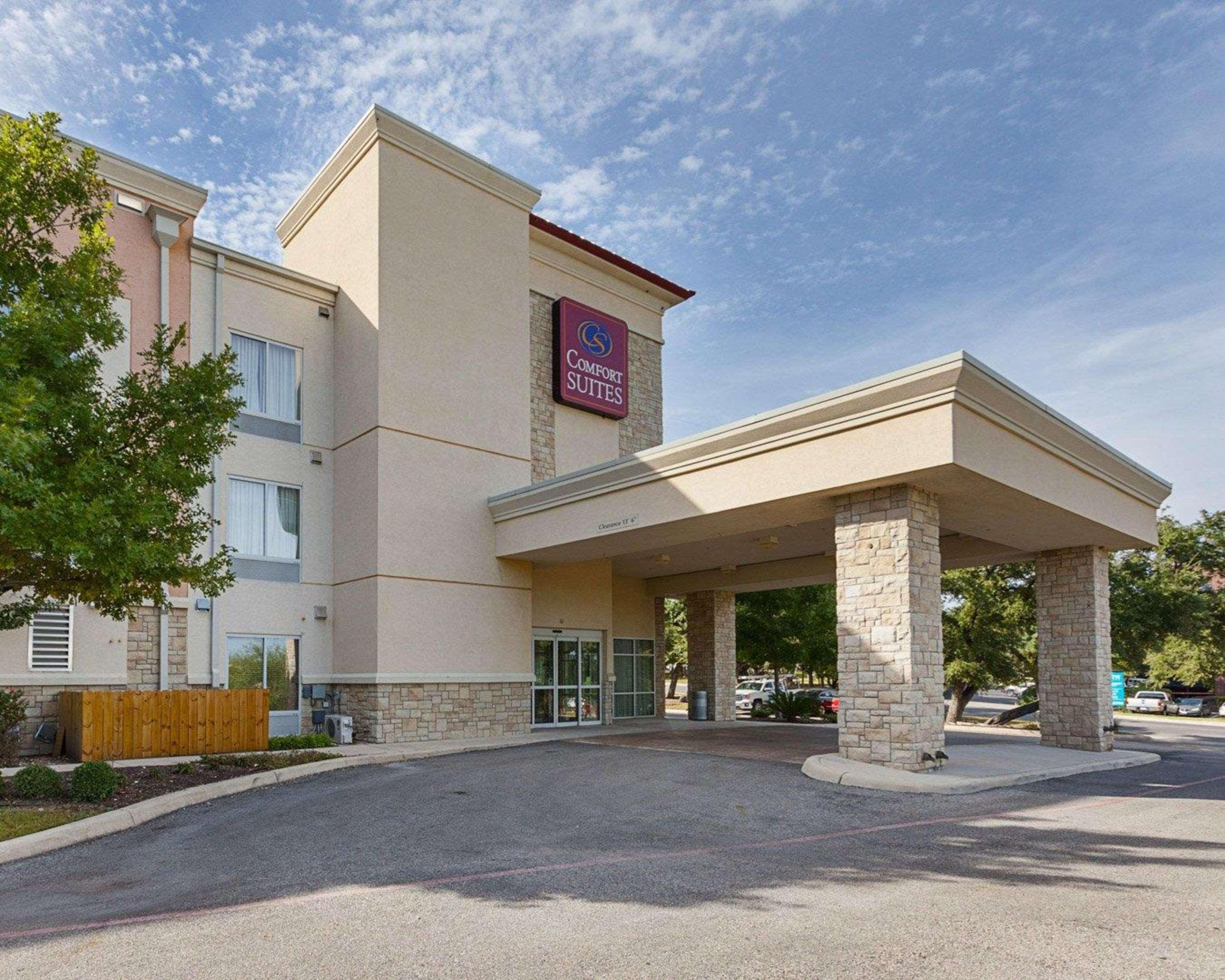 Comfort Suites Medical Center Near Six Flags San Antonio Exterior photo