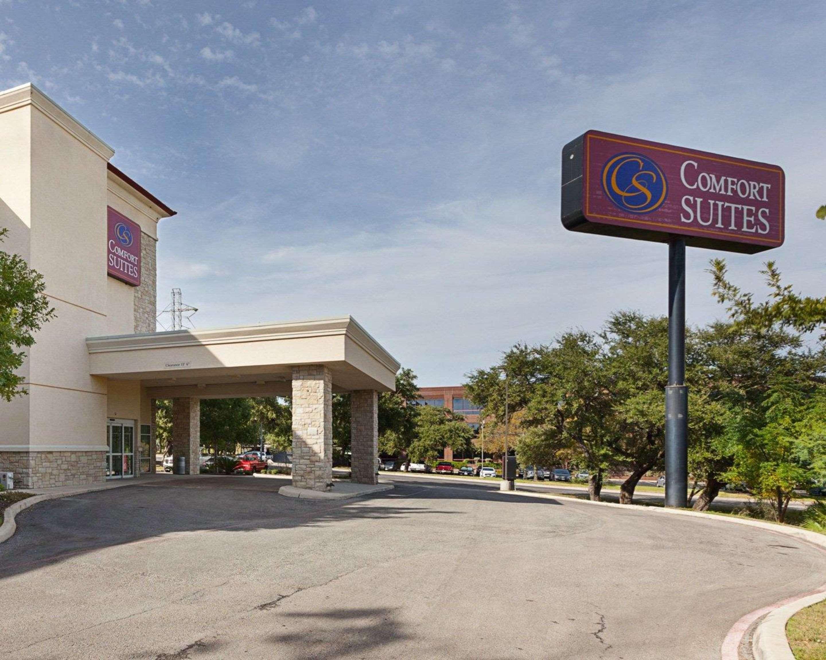 Comfort Suites Medical Center Near Six Flags San Antonio Exterior photo